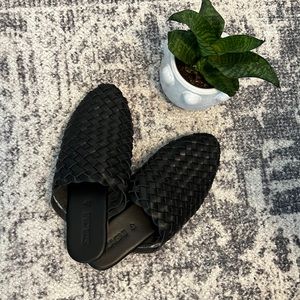 St. Agni black leather Mule